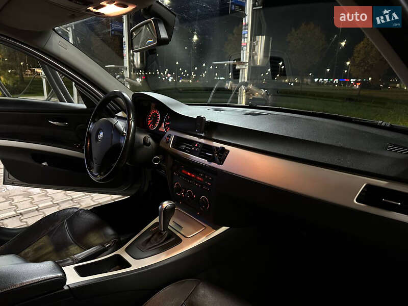 Седан BMW 3 Series 2006 в Умани