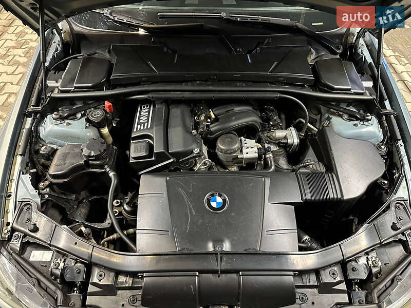 Седан BMW 3 Series 2006 в Умани