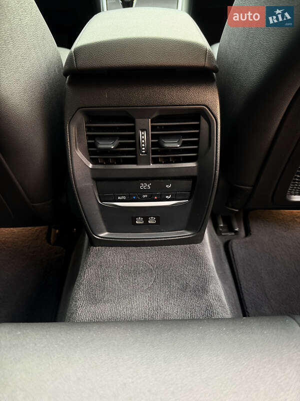 Седан BMW 3 Series 2021 в Луцьку