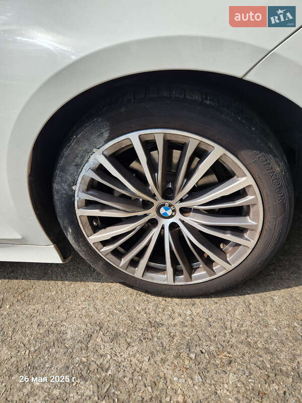 Седан BMW 3 Series 2020 в Одессе