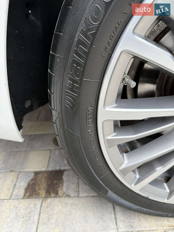 Седан BMW 3 Series 2020 в Одессе