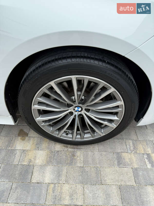 Седан BMW 3 Series 2020 в Одессе