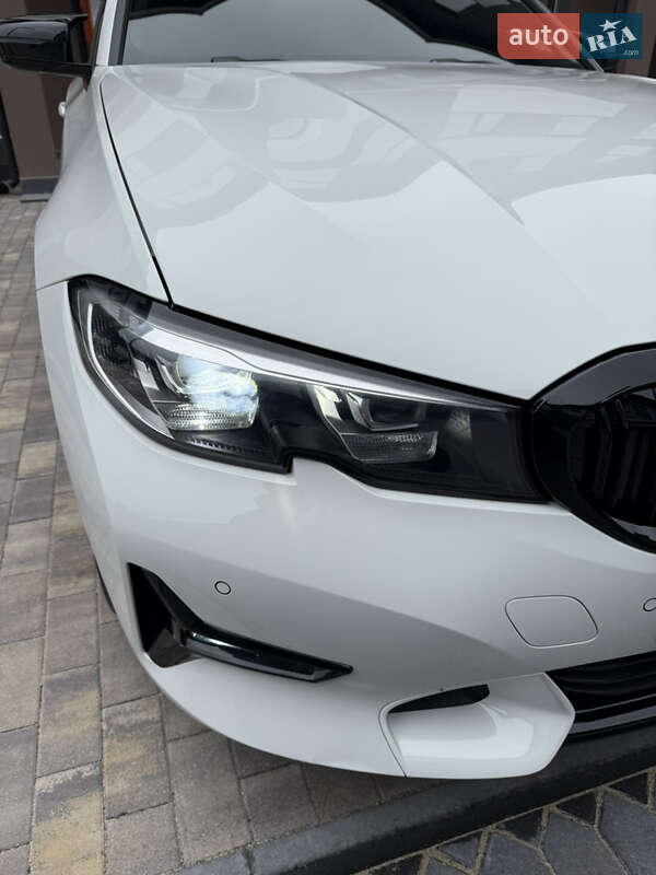 Седан BMW 3 Series 2020 в Одессе