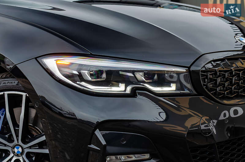 Седан BMW 3 Series 2019 в Києві