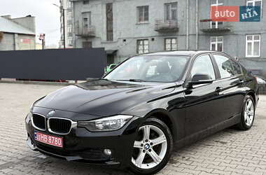 Седан BMW 3 Series 2014 в Львові