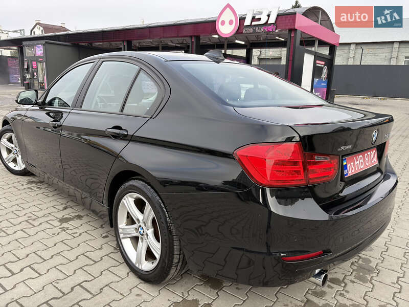 Седан BMW 3 Series 2014 в Львові