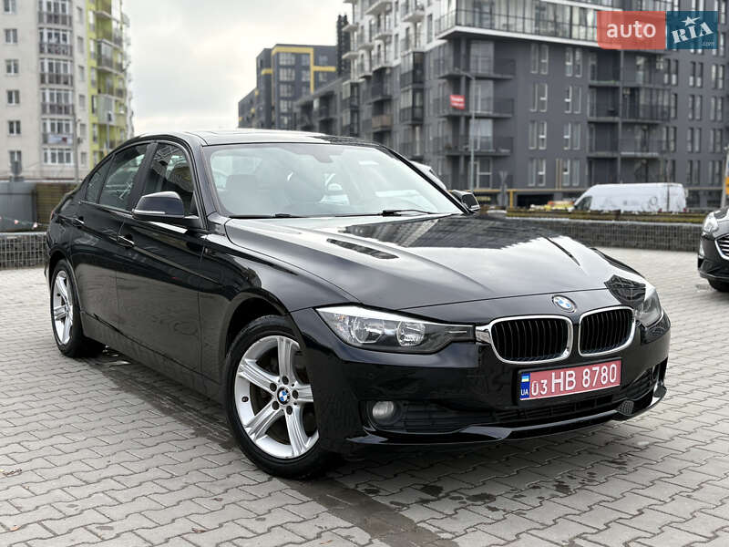 Седан BMW 3 Series 2014 в Львові