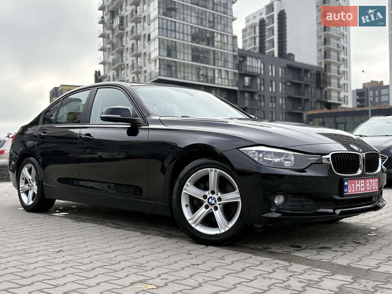 Седан BMW 3 Series 2014 в Львові
