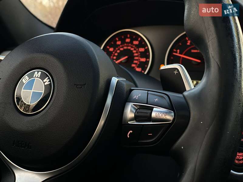 Седан BMW 3 Series 2016 в Львове
