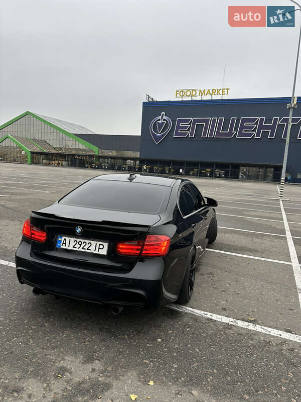 Седан BMW 3 Series 2014 в Киеве