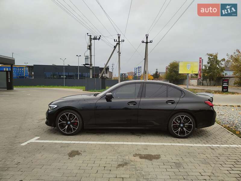 Седан BMW 3 Series 2019 в Киеве