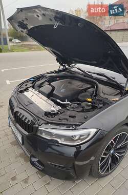 Седан BMW 3 Series 2019 в Киеве