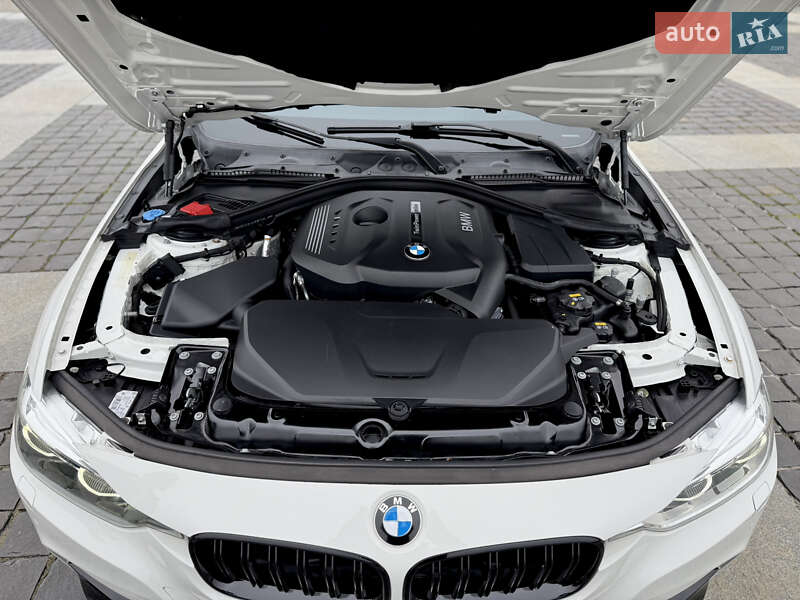 Седан BMW 3 Series 2018 в Киеве