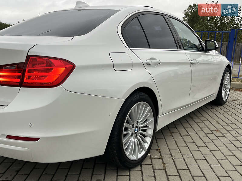 Седан BMW 3 Series 2012 в Ковеле
