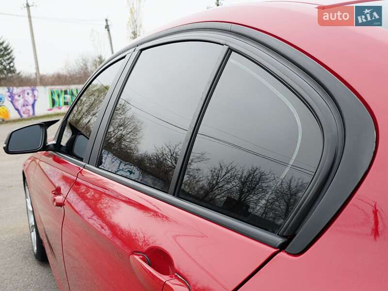 Седан BMW 3 Series 2014 в Хмельницькому