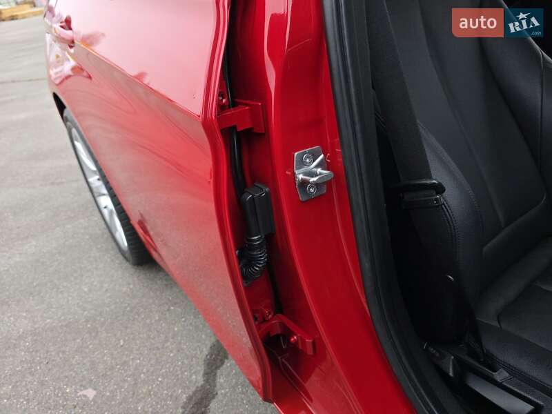 Седан BMW 3 Series 2014 в Хмельницькому