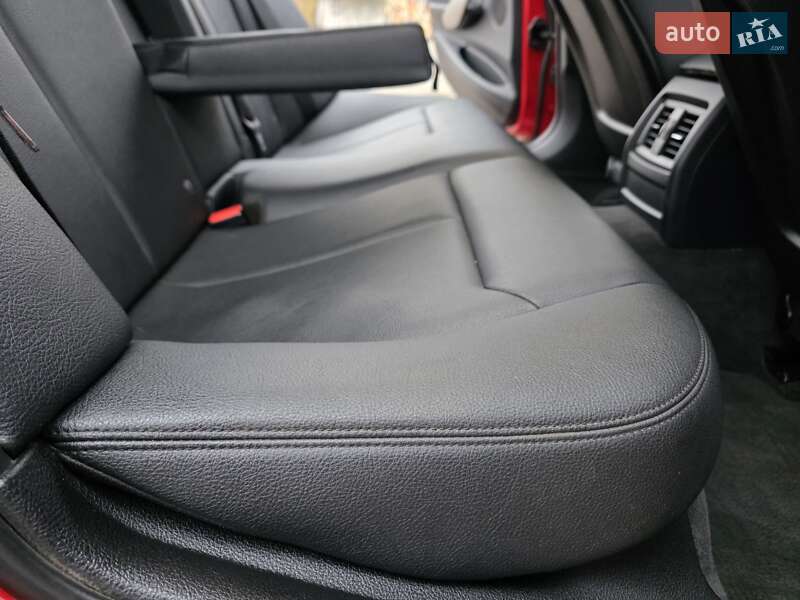 Седан BMW 3 Series 2014 в Хмельницькому
