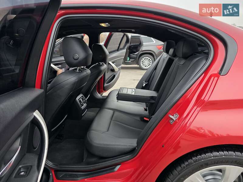Седан BMW 3 Series 2014 в Хмельницькому