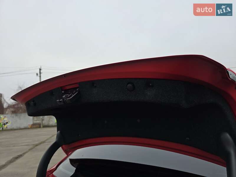 Седан BMW 3 Series 2014 в Хмельницькому