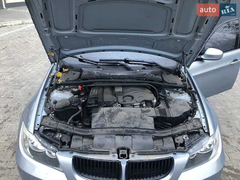Седан BMW 3 Series 2005 в Николаеве фото 21 Седан BMW 3 Series 2005 в Николаеве