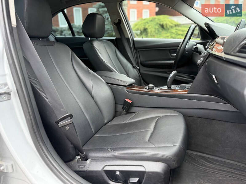 Седан BMW 3 Series 2014 в Днепре