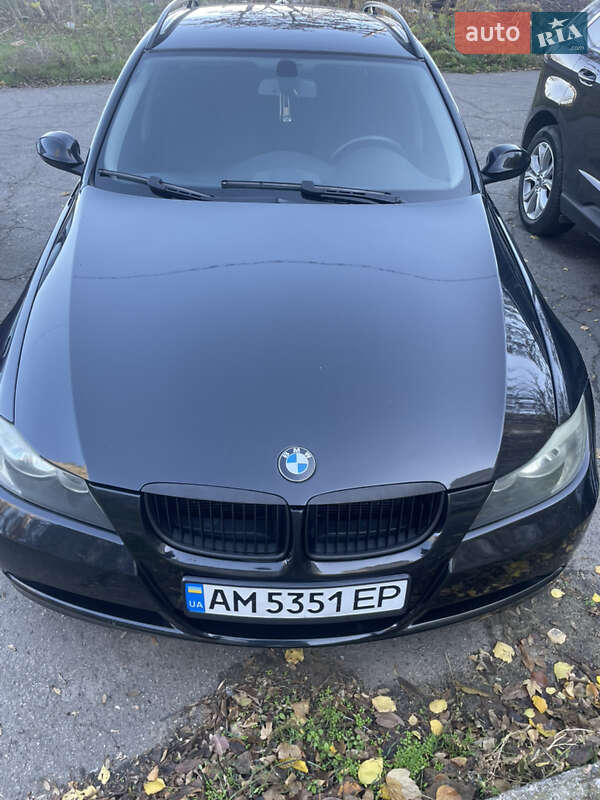 Универсал BMW 3 Series 2005 в Николаеве