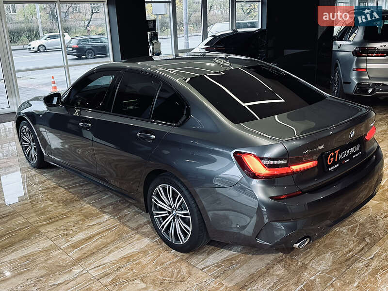 Седан BMW 3 Series 2019 в Киеве