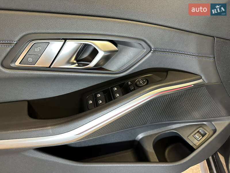 Седан BMW 3 Series 2019 в Киеве