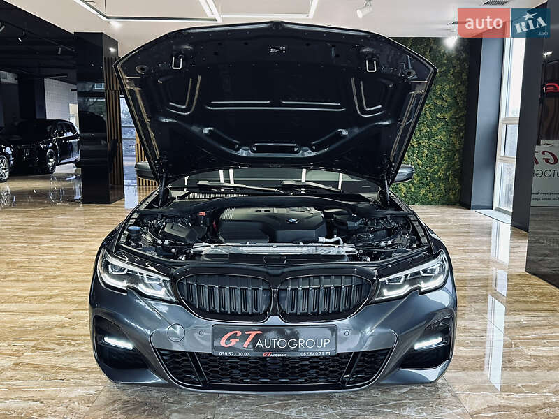 Седан BMW 3 Series 2019 в Киеве