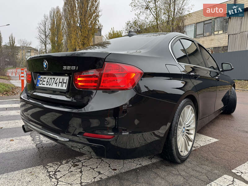 Седан BMW 3 Series 2012 в Киеве