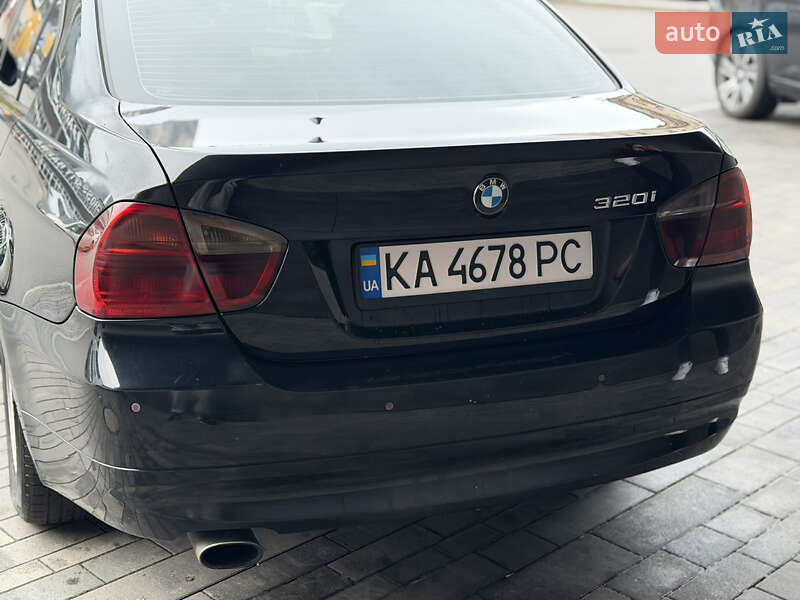 Седан BMW 3 Series 2007 в Киеве
