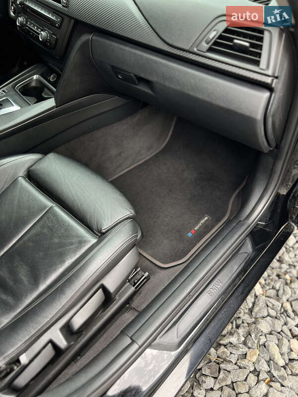 Седан BMW 3 Series 2012 в Сарнах