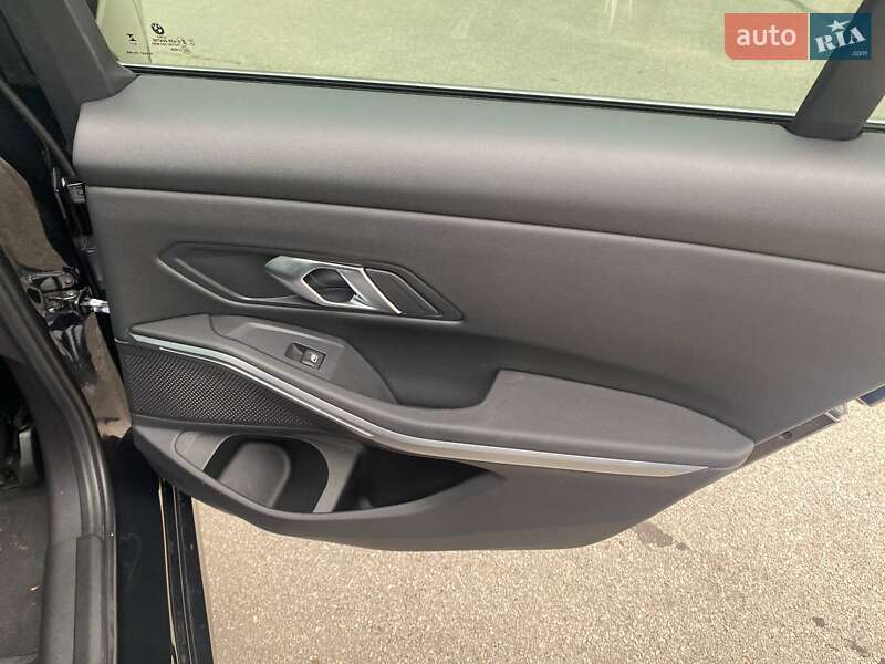 Седан BMW 3 Series 2023 в Киеве фото 78 Седан BMW 3 Series 2023 в Киеве