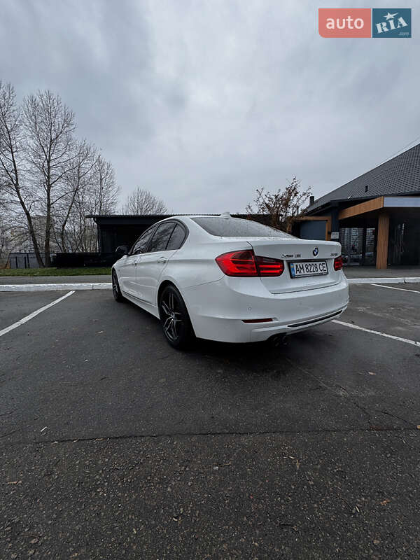 Седан BMW 3 Series 2012 в Киеве фото 3 Седан BMW 3 Series 2012 в Киеве