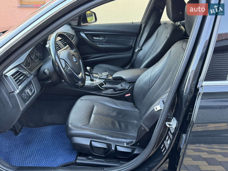 Седан BMW 3 Series 2015 в Николаеве
