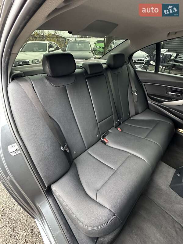 Седан BMW 3 Series 2017 в Белогородке