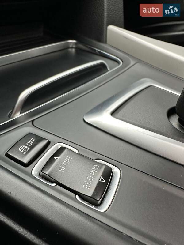 Седан BMW 3 Series 2017 в Белогородке