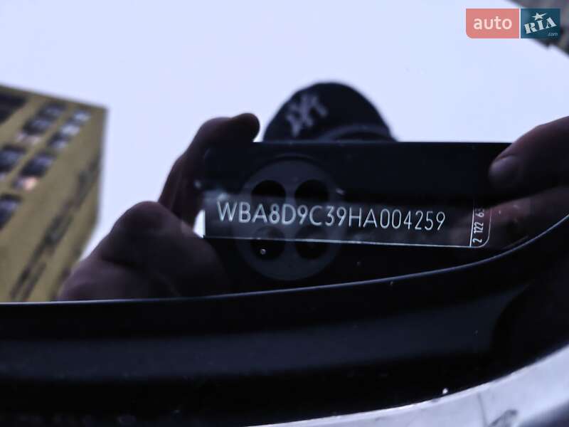 Седан BMW 3 Series 2016 в Львове