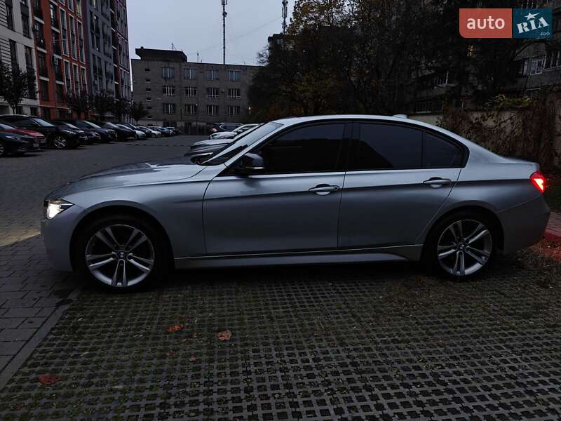 Седан BMW 3 Series 2016 в Львове