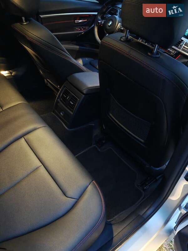 Седан BMW 3 Series 2016 в Львове