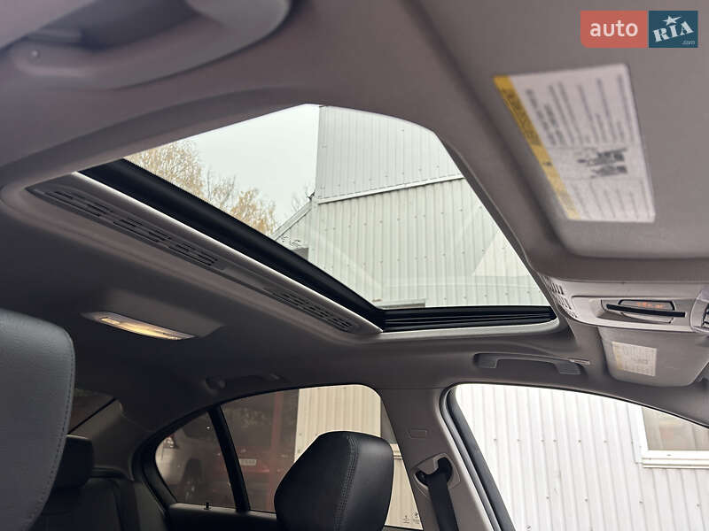 Седан BMW 3 Series 2015 в Черкассах фото 23 Седан BMW 3 Series 2015 в Черкассах
