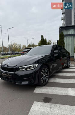 Седан BMW 3 Series 2019 в Києві