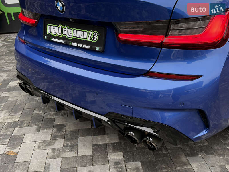 Седан BMW 3 Series 2018 в Киеве