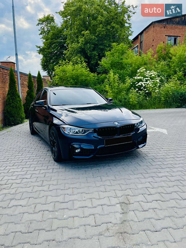 Седан BMW 3 Series 2012 в Івано-Франківську