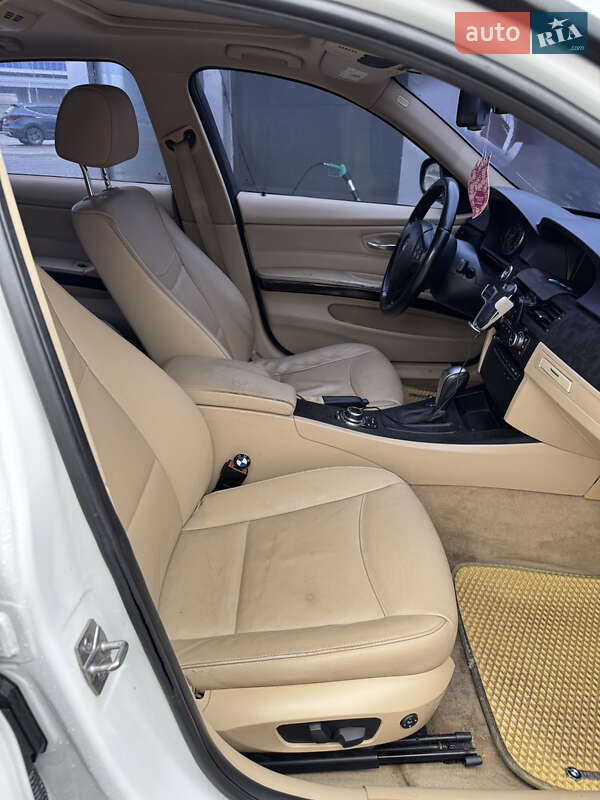 Седан BMW 3 Series 2011 в Днепре фото 18 Седан BMW 3 Series 2011 в Днепре