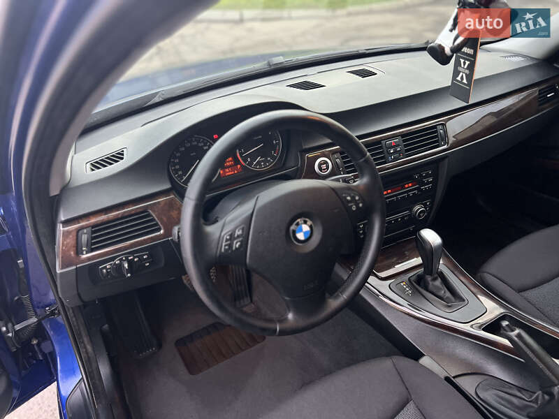 Седан BMW 3 Series 2008 в Миколаєві