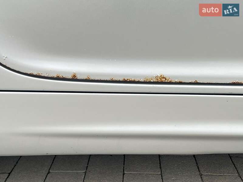 Седан BMW 3 Series 2001 в Виннице