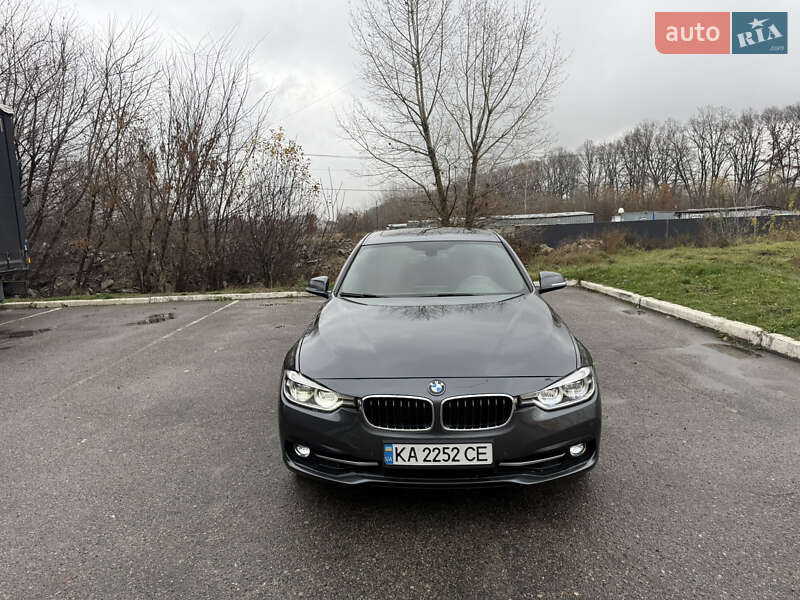 Седан BMW 3 Series 2016 в Киеве фото 3 Седан BMW 3 Series 2016 в Киеве