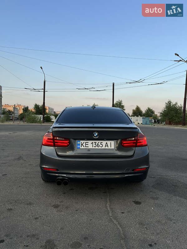 Седан BMW 3 Series 2013 в Днепре