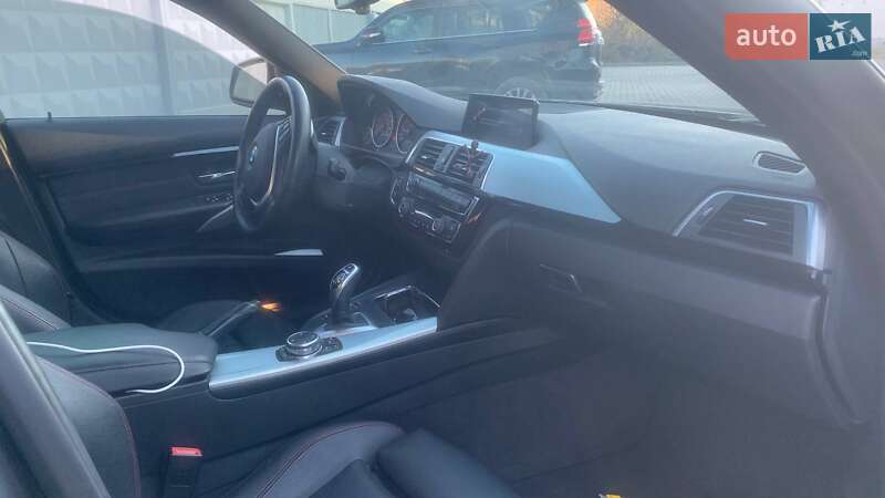 Седан BMW 3 Series 2015 в Львове